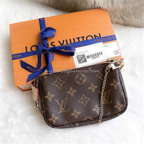 louis vuitton so2175|Louis Vuitton pochette monogram.